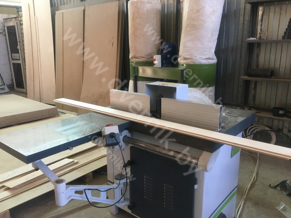 Фрезерный станок по дереву