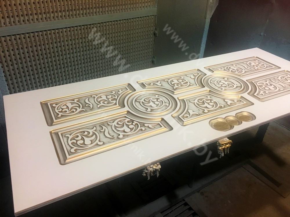 Покраска и нанесение патины в покрасочной камере